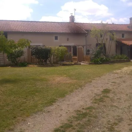 Holiday home Au Chant Des Vents *